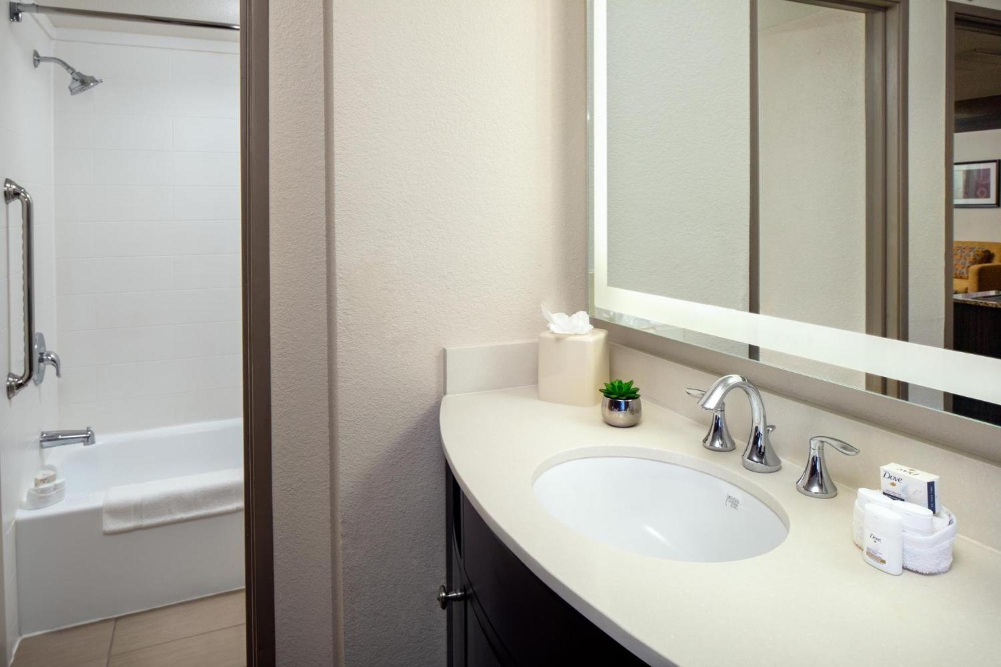 Holiday Inn And Suites Phoenix Airport North By Ihg Extérieur photo