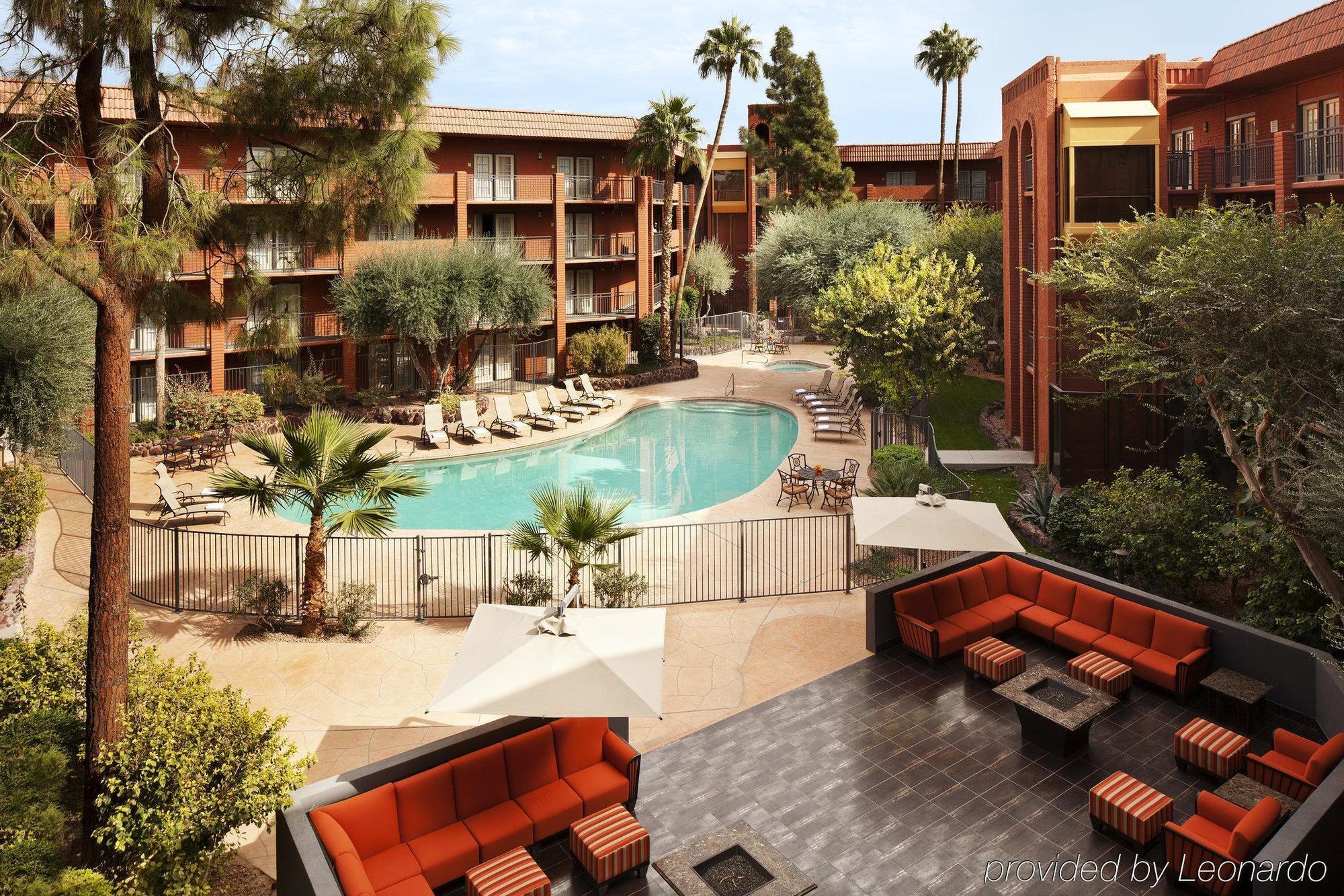 Holiday Inn And Suites Phoenix Airport North By Ihg Extérieur photo